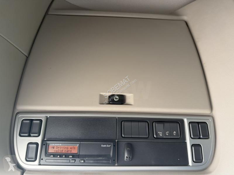 Tracteur DAF 530