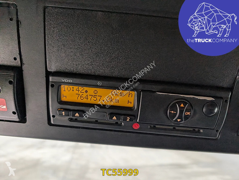 Cabeza tractora Mercedes 1842