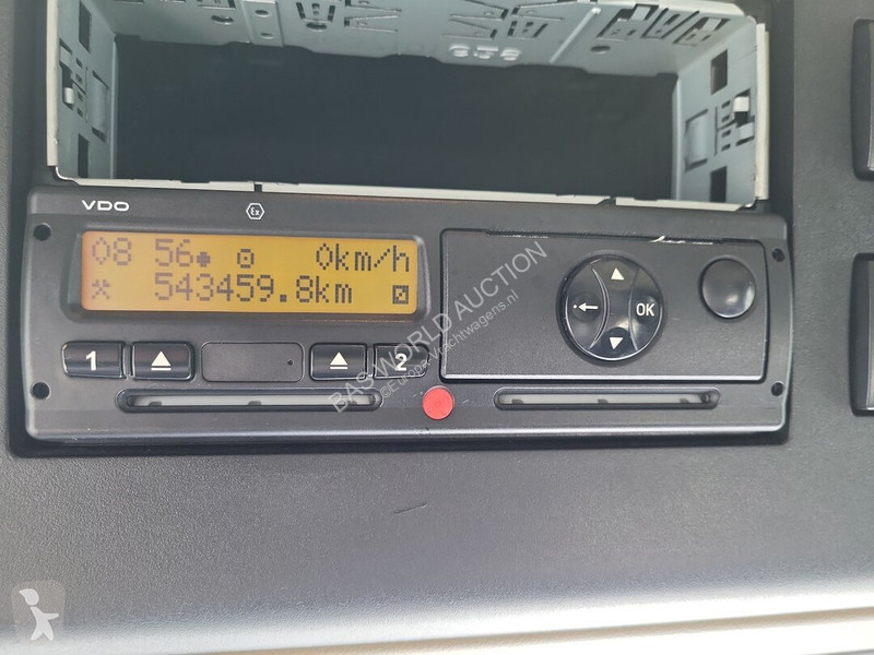 جرار Mercedes 2443
