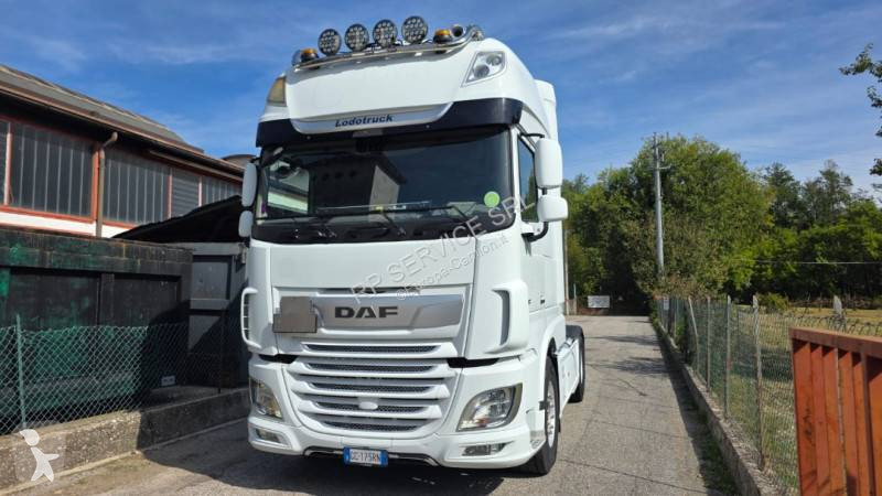 Cap tractor DAF 480 FT
