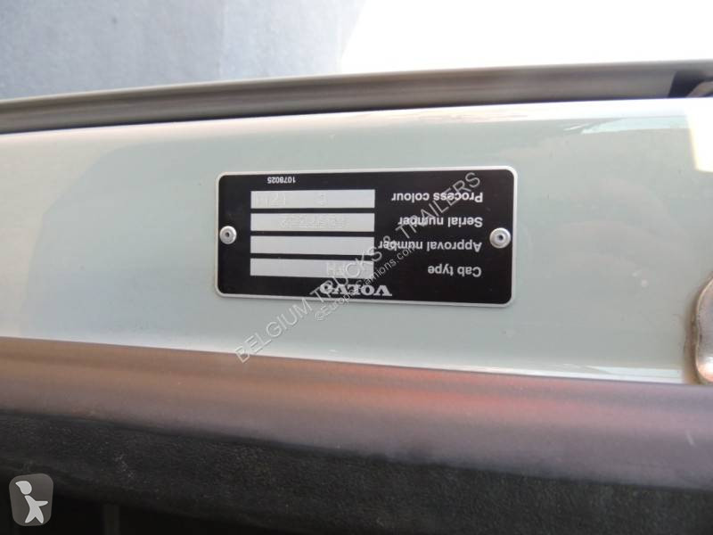 Cap tractor Volvo 460 Globetrotter