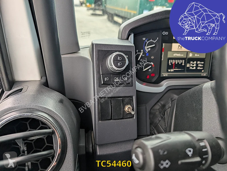 Renault T 520 tractor unit