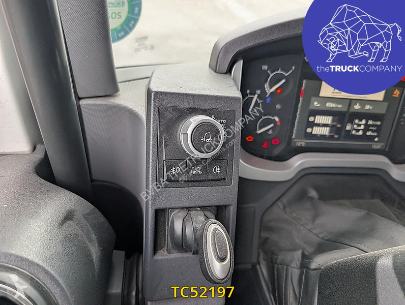 Renault T 480 tractor unit