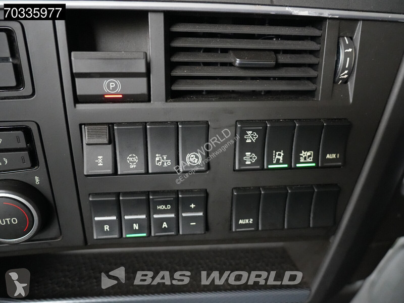 Cabeza tractora Volvo 500  4X2 XL Retarder 2x...