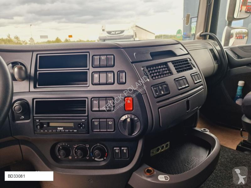 Tracteur DAF 460