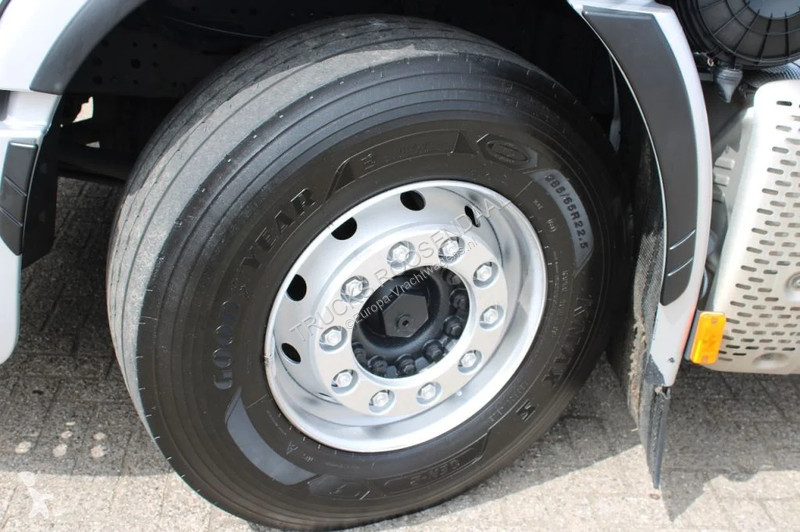 Trekker Iveco 460 + EURO 6 + 4 PIECES IN STOCK