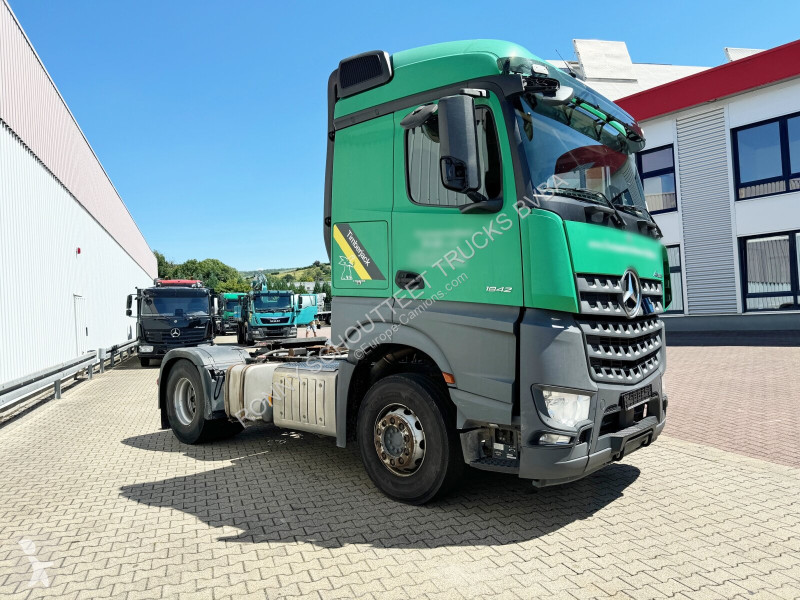 Traktor Mercedes Arocs 1842 LS 4x2 Arocs 1842...