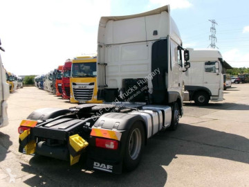 Cabeza tractora DAF