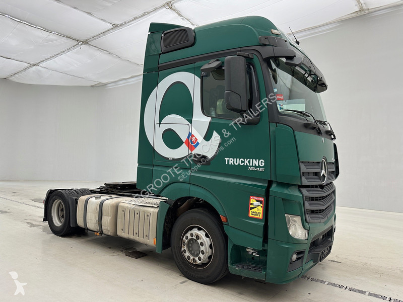 Traktor Mercedes 1845 BigSpace