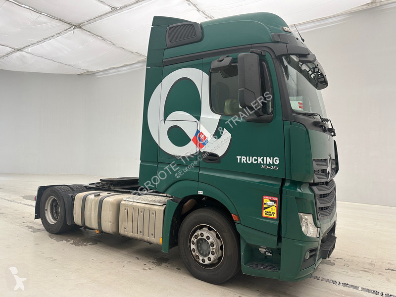 Traktor Mercedes 1945 BigSpace