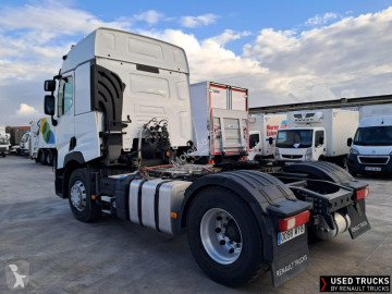 Cabeza tractora productos peligrosos / ADR Renault