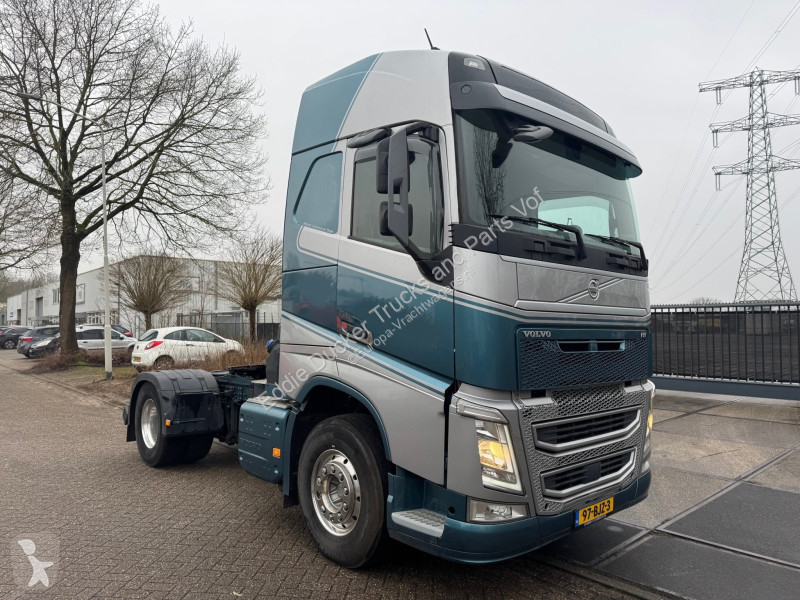 Traktor Volvo XL EURO 6 GLOBETROTTER