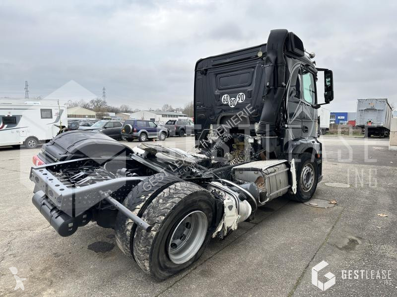 Traktor Mercedes 1848