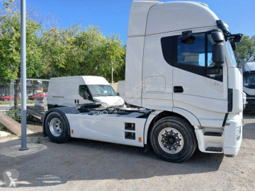 Cabeza tractora Iveco