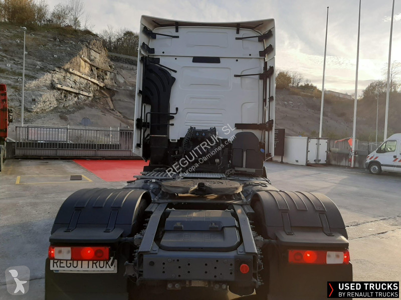 Traktor Renault
