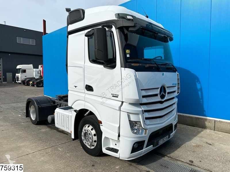 Tractor Mercedes 1845 EURO 6, PTO
