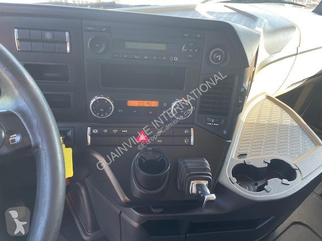 Traktor Mercedes 1845