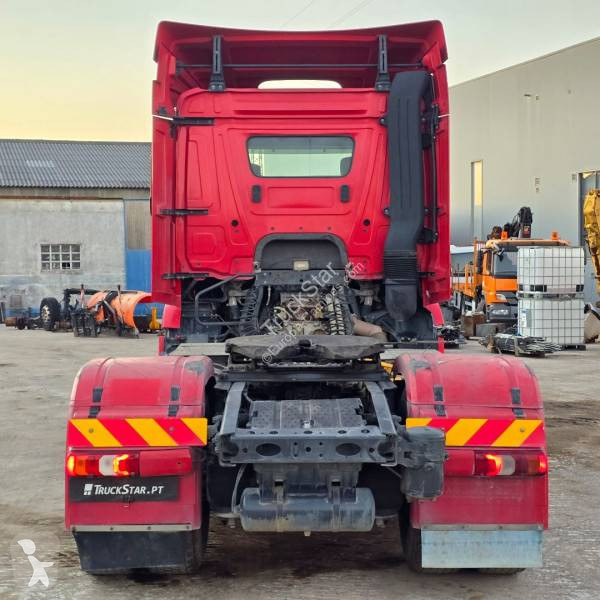 Traktor Mercedes
