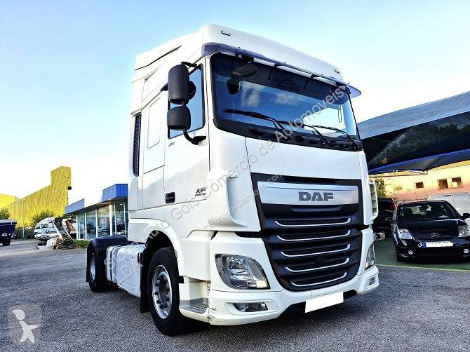 Traktor DAF