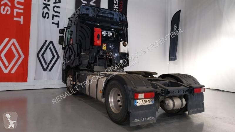 Tahač Renault