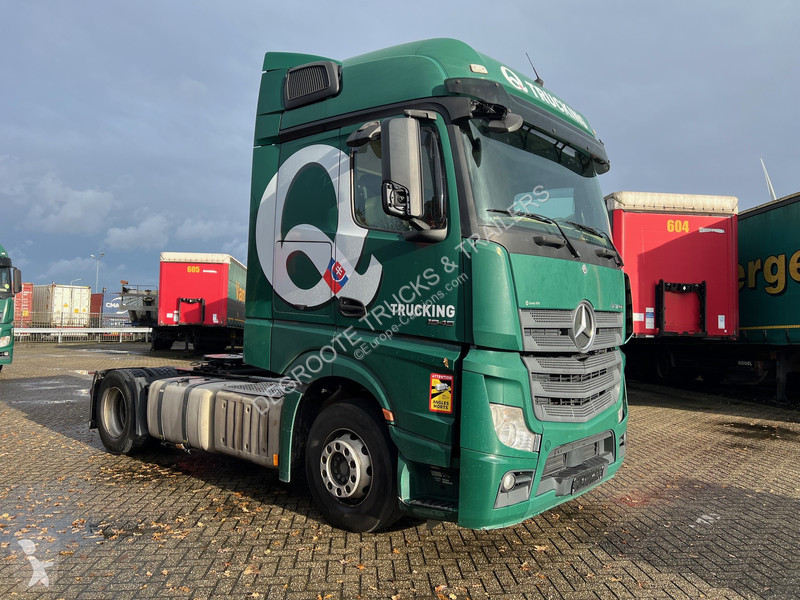 Traktor Mercedes 1845 Bigspace
