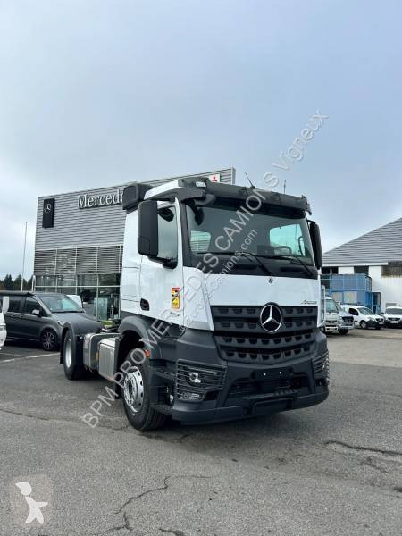 Traktor Mercedes