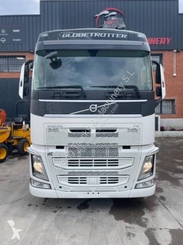 Cabeza tractora Volvo