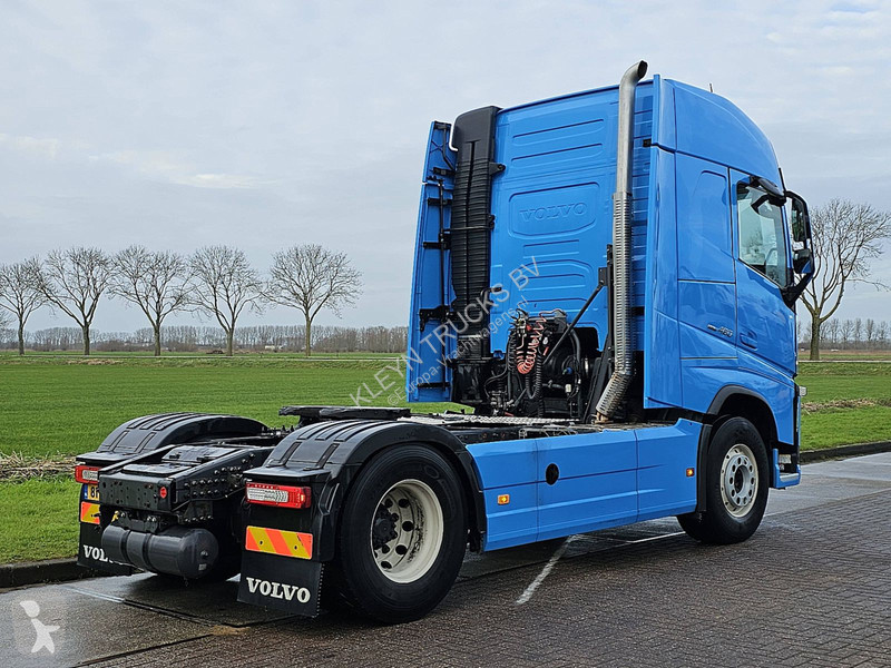 Trekker Volvo FH  PTO SKIRTS VEB+