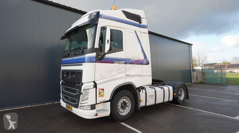 Trekker Volvo 420 EURO 6 GLOBETROTTER