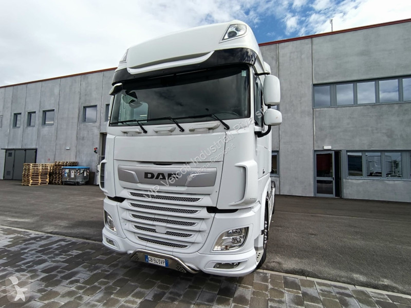 Tracteur DAF XF 530 FT