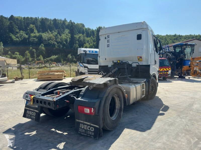 Traktor Iveco