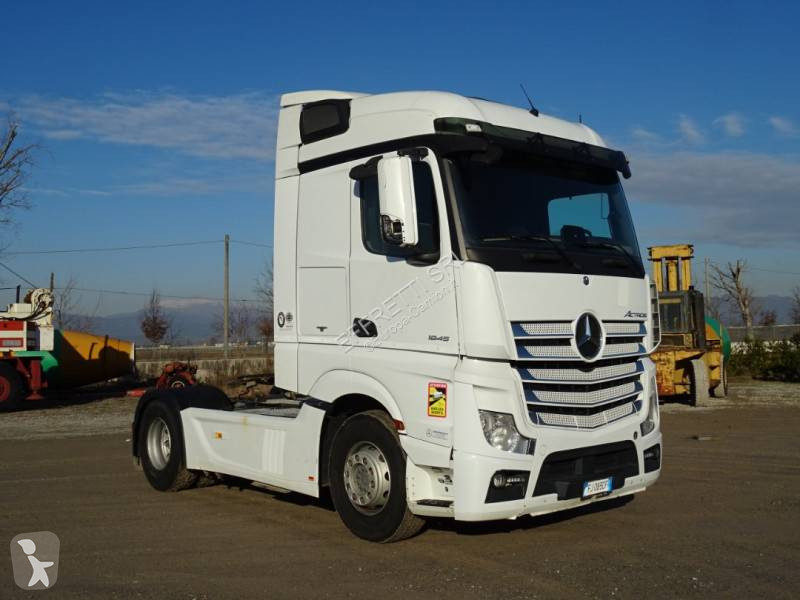 Tractor Mercedes