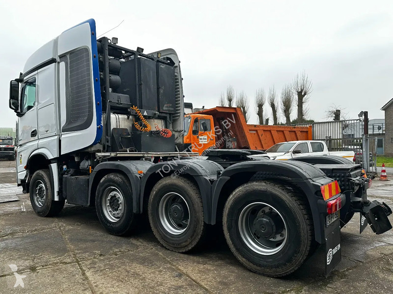 Trekker Mercedes AROCS 3 8X4 Tractor-unit...