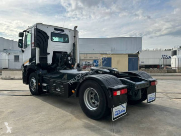 Tracteur Renault