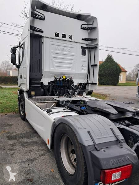 Traktor Iveco