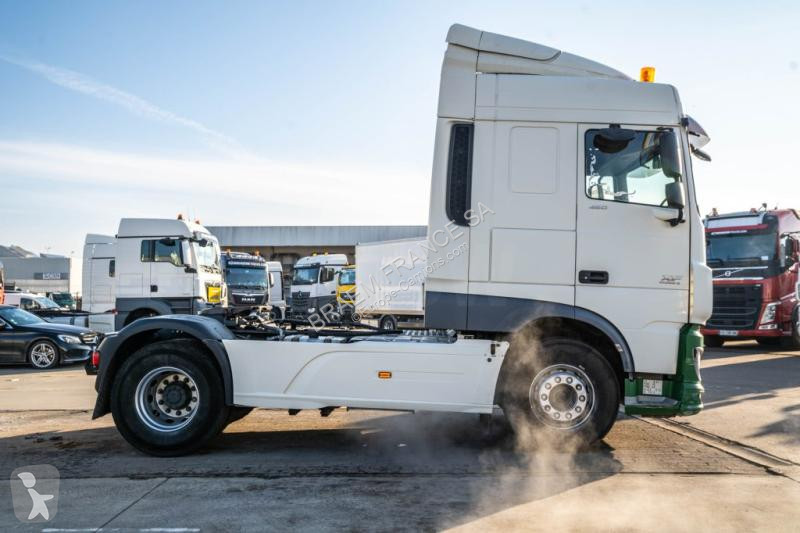 Traktor DAF + HYDRAULIQUE (50Ton)