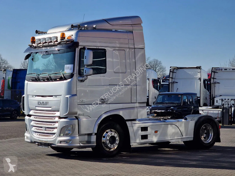 Traktor DAF 440 SpaceCab 4x2 - Full spoiler -...