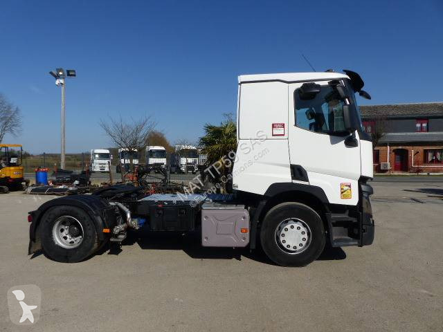 Tractor Renault