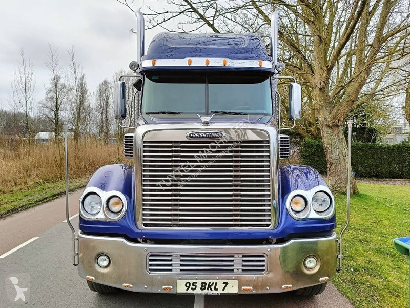 Traktor Freightliner 500 hp caterpillar truck...