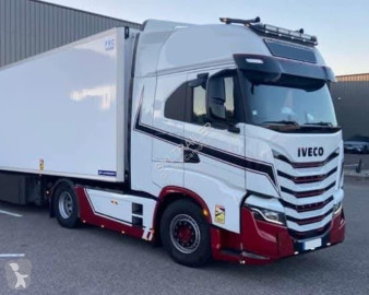 Tracteur Iveco