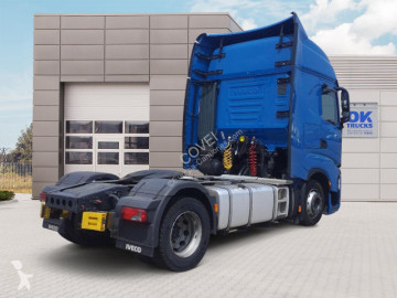 Traktor Iveco