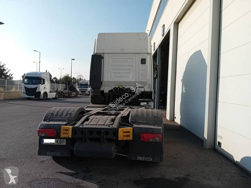 Cabeza tractora Iveco