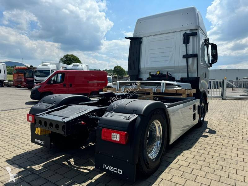 Traktor Iveco