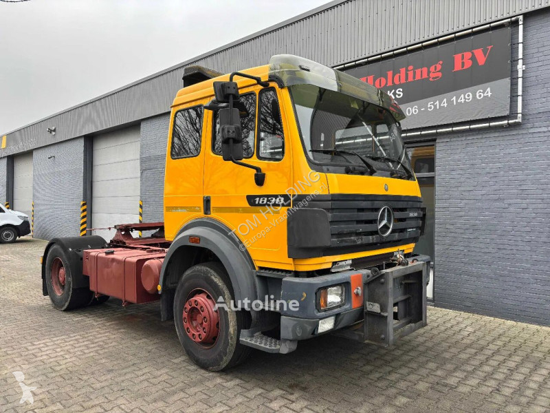 Trekker Mercedes SK V8 4X2 steel/air top...