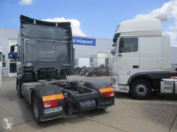 Cabeza tractora DAF