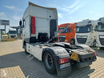 Cabeza tractora DAF