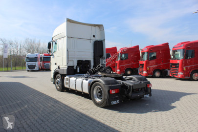 Cabeza tractora DAF