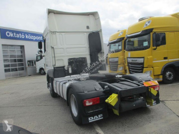 Cabeza tractora DAF