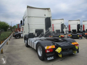 Cabeza tractora DAF