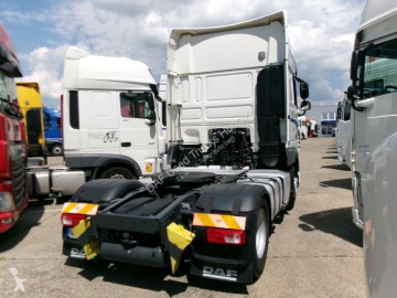 Cabeza tractora DAF